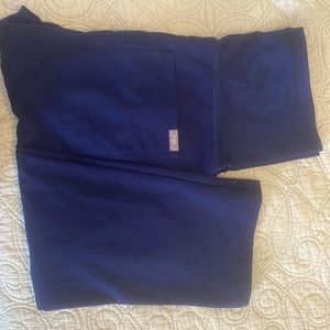 size medium tall, maternity scrubs. Figs brand pants in Navy Blue